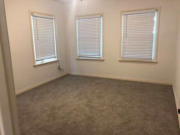 2nd image of 1146 S Shenandoah St #1