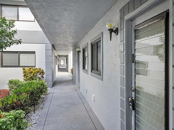 2nd image of 15235 Lakes Of Delray Blvd APT 285