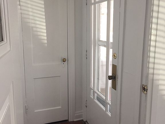 2nd image of 422 Maryland Ave
