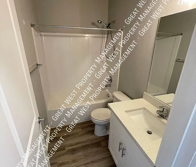 3593 S G St #A — Photo 8