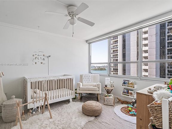 5th image of 11 Island Ave APT 1107