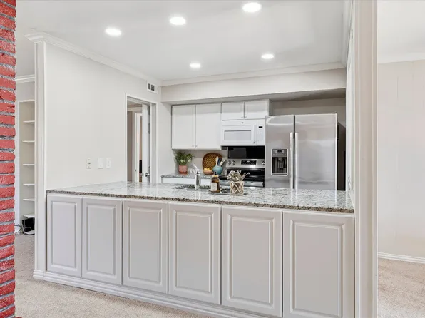 5930 Birchbrook Dr #217, Dallas, TX 75206