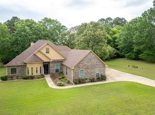 151 Riverwood Dr, Longview, TX 75603