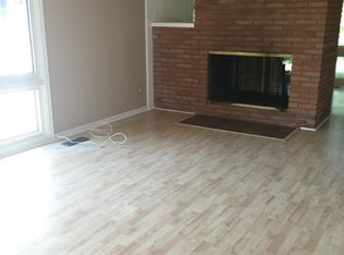 25809 Farmington Rd, Farmington Hills, MI 48336