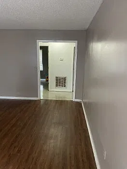 2 bed, 1.0 bath, $1,000 — Photo 4