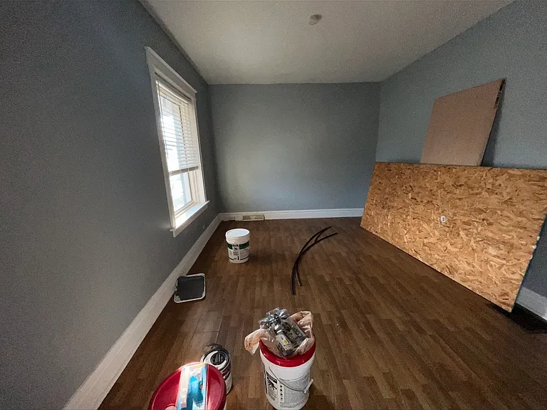 6155 Sherry Ave — Photo 2