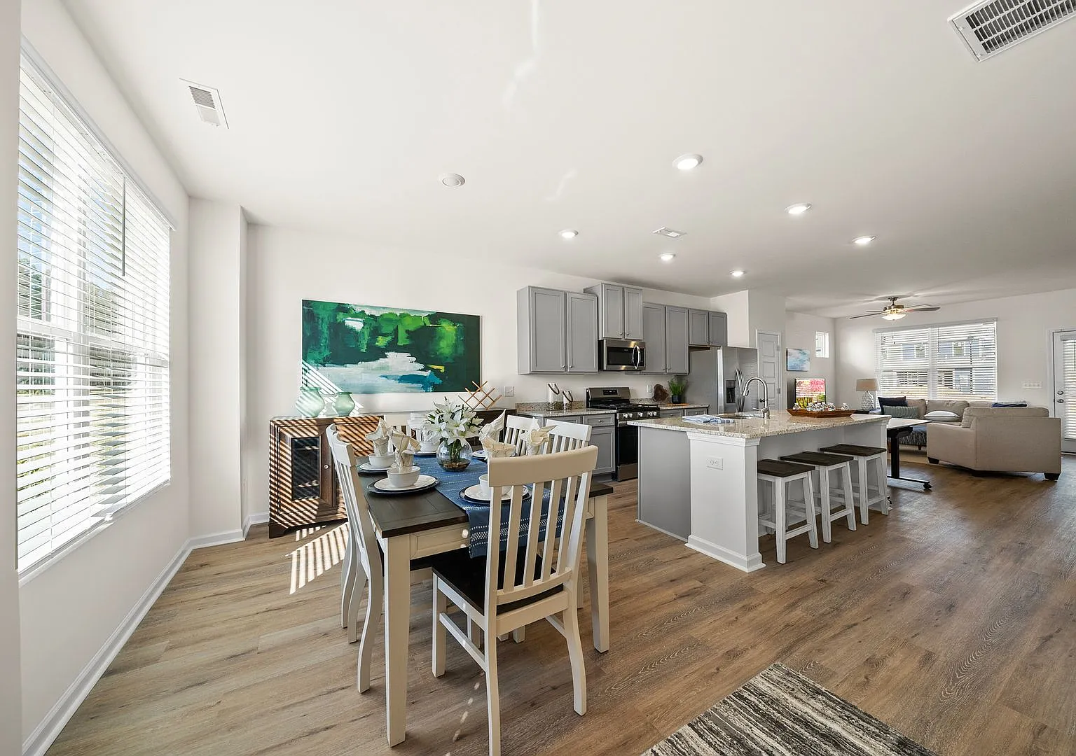 Brand New 3 Bed 2.5 Bathroom Townhomes In Wake Forest! — Photo 2