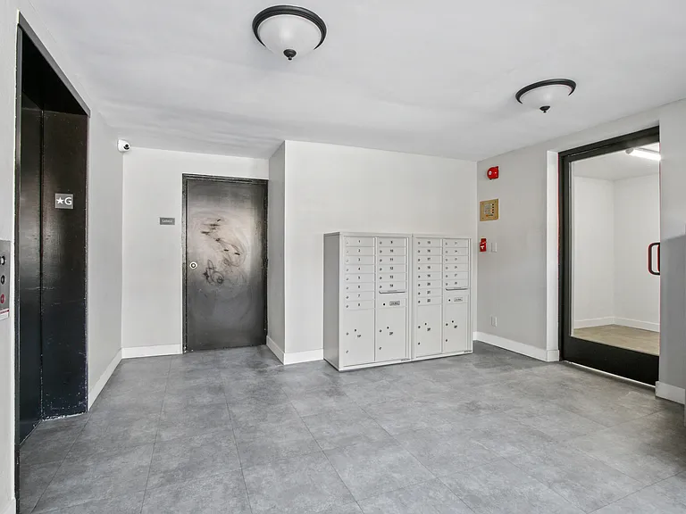 Valleywood Apartments — Photo 45