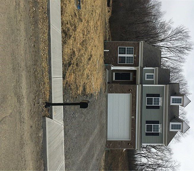1st image of 891 Ashley Dr