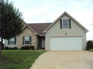 1083 Gunpoint Dr #D, Clarksville, TN 37042