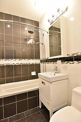 5th image of 707 St Nicholas Ave APT 6C