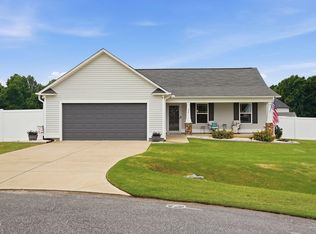 55 Fall Bridge Cir, Benson, NC 27504