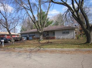 327 Nottingham Rd, Stoughton, WI 53589