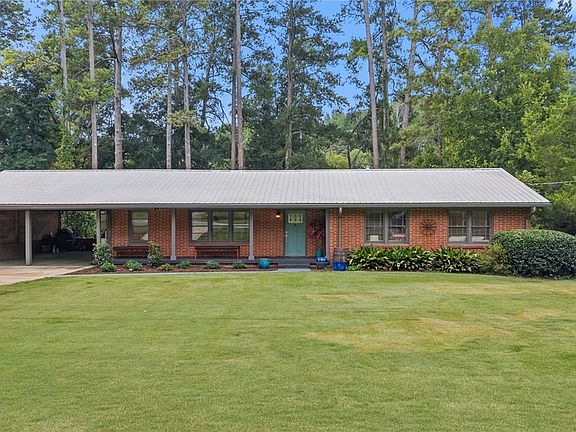 3rd image of 535 Riverhill