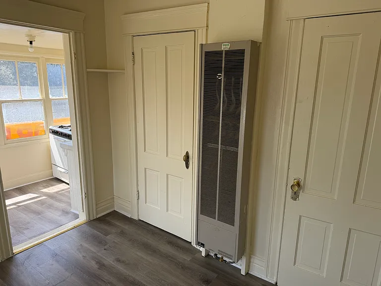 833 N Orange Grove Blvd #1 — Photo 4