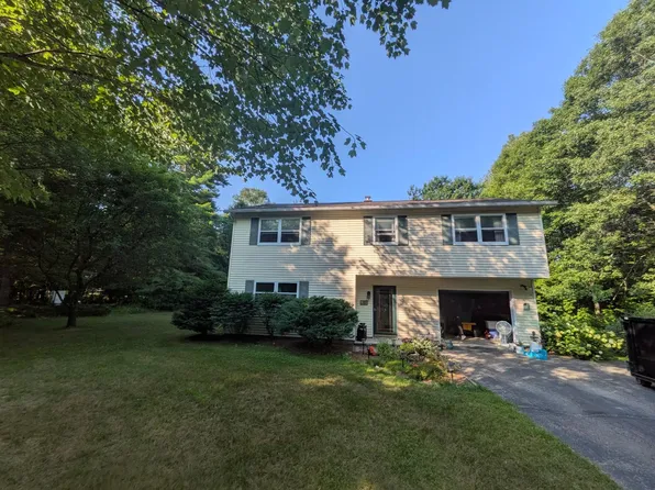 43 Quail Hollow Drive, Milton, VT 05468