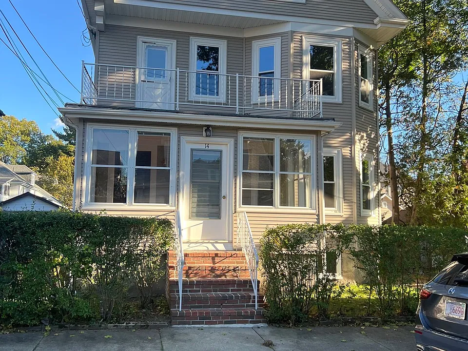 14 Welton Rd #2
