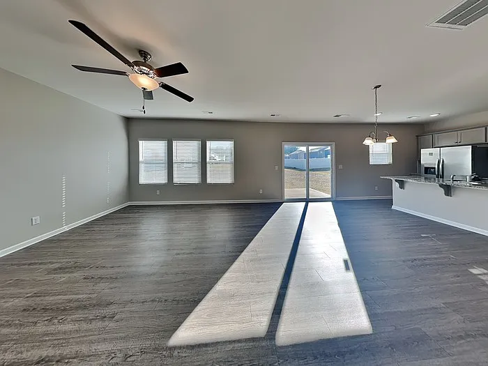 708 Andrews St NW — Photo 4