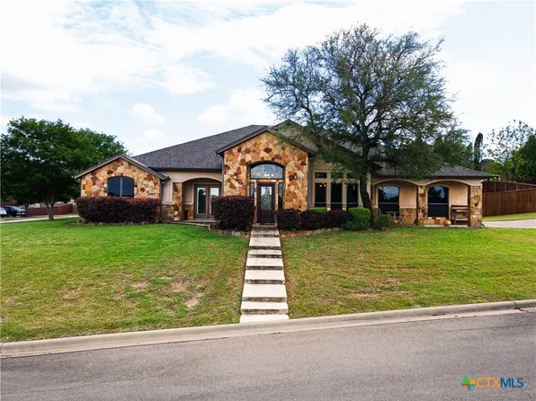 8001 Ridgeway Ct, Nolanville, TX 76559