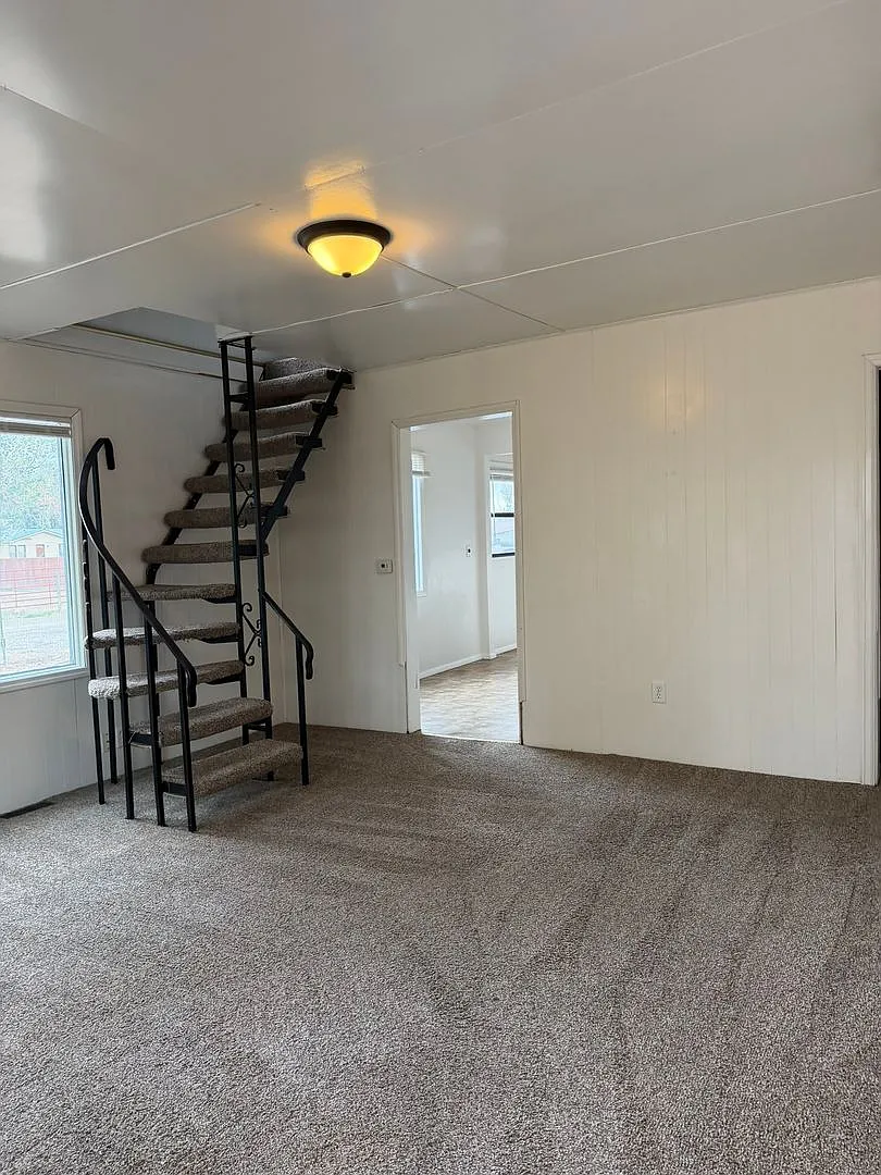 2Bed + Loft & 1Bath House in the Country — Photo 3