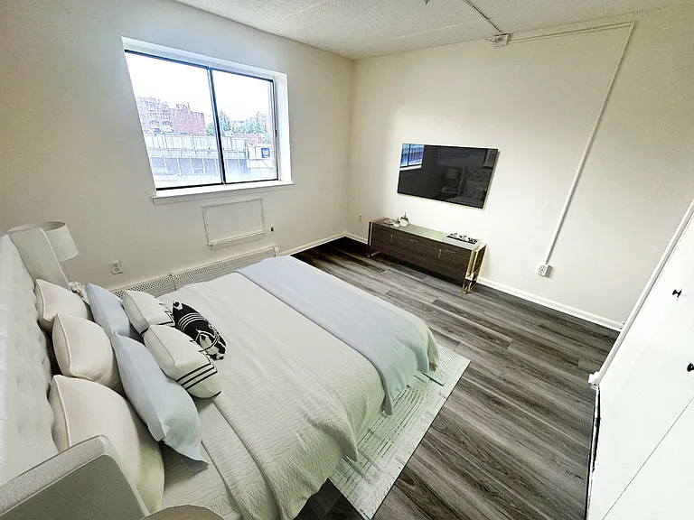 87-10 Grand Ave #3B — Photo 3