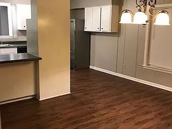 5th image of 8495 Charleston Dr