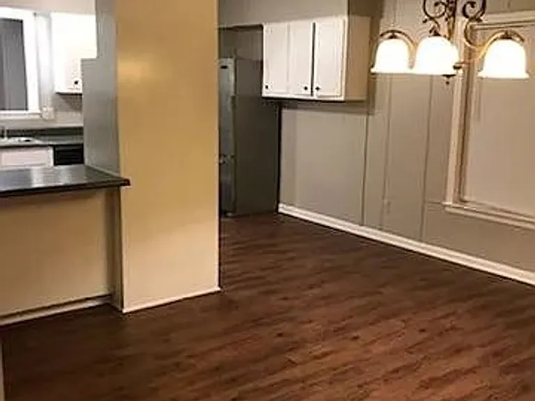 8495 Charleston Dr — Photo 5