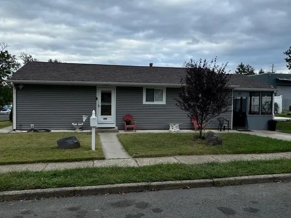 430 Bridgeview Ave, Pennsauken, NJ 08110