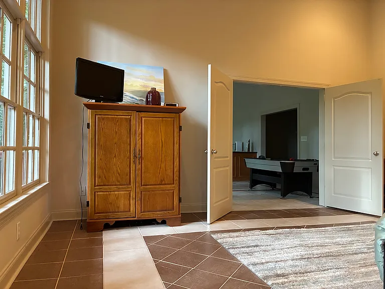1169 Dawn View Ln NW — Photo 3
