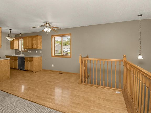 5th image of 1374 Farrington St