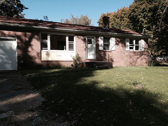 2nd image of 1314 Daisy Ln
