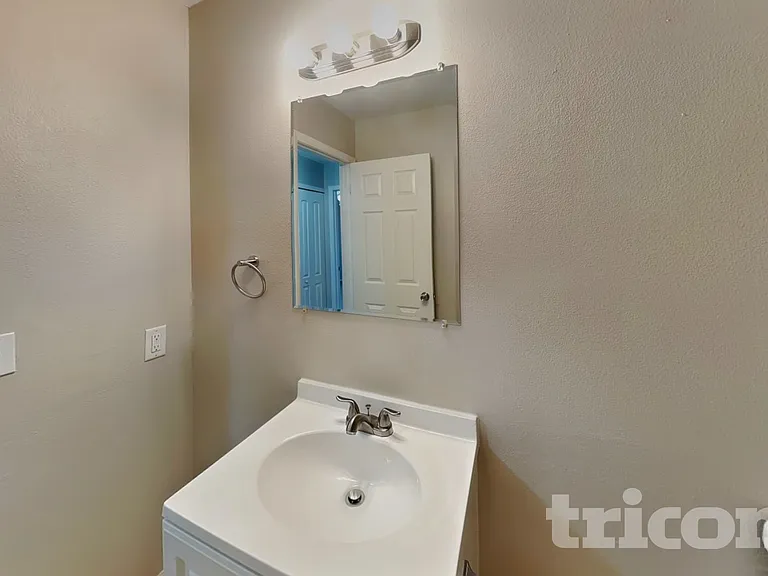 7503 Leon Ave — Photo 14