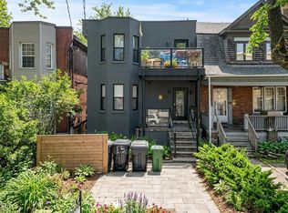 15 Thorburn Ave #204, Toronto, ON M6K1C4