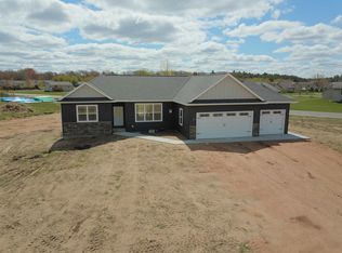 2110 Sundial Ave, Kronenwetter, WI 54455