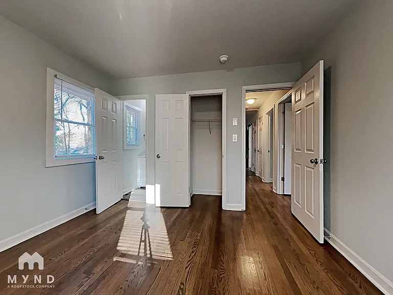 6143 Castle Ct — Photo 9