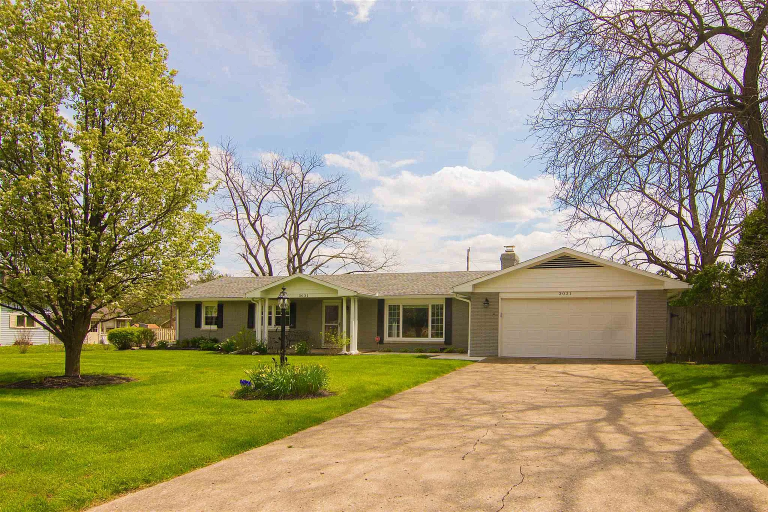 3031 W Petty Rd photo 1