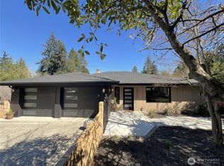 16040 36th Avenue NE, Lake Forest Park, WA