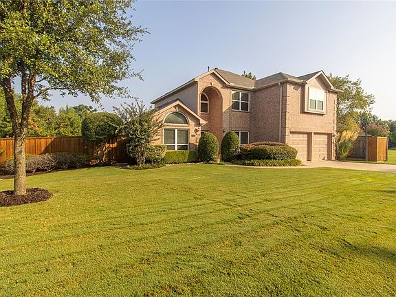 3rd image of 7618 Brookview Dr