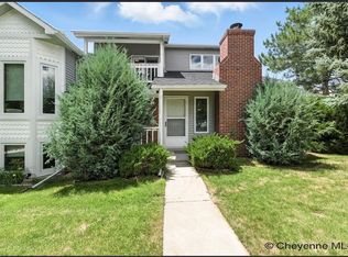207 E Carlson St, Cheyenne, WY 82009