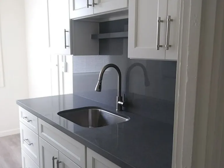 1757 Oxford St #18 — Photo 3