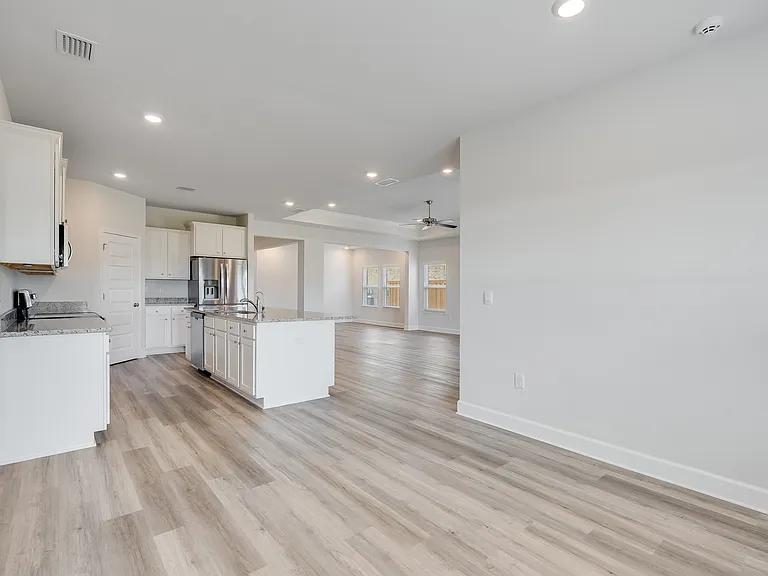 30520 Willie Dr — Photo 5