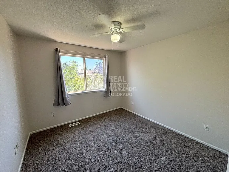 15162 E 118th Ave — Photo 12