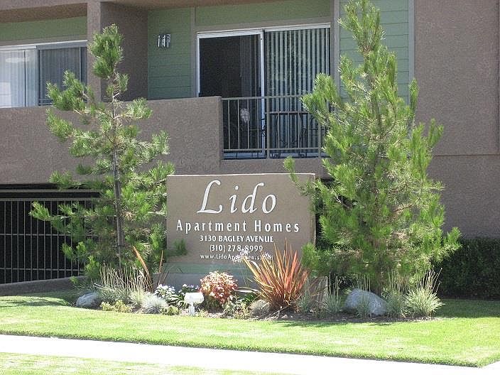 2nd image of 3130 Bagley Ave APT 106