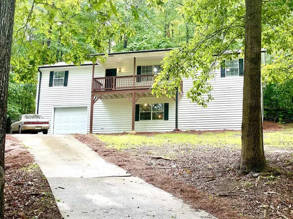 5019 Peach Mountain Cir, Gainesville, GA 30507