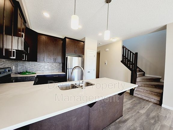 4th image of 7743 174b Ave NW