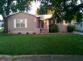 1004 N Illinois Ave, Litchfield, IL 62056