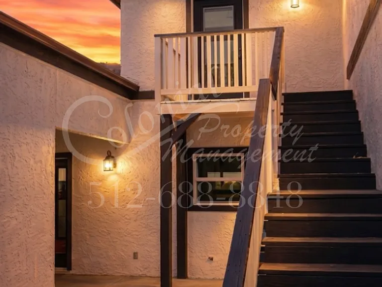 426 Seawind #B — Photo 1