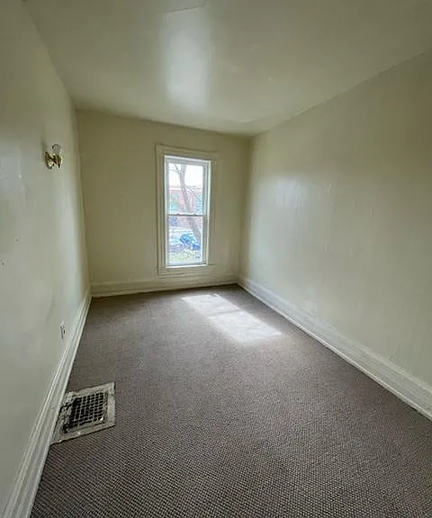 811 E 2nd St #811 — Photo 4