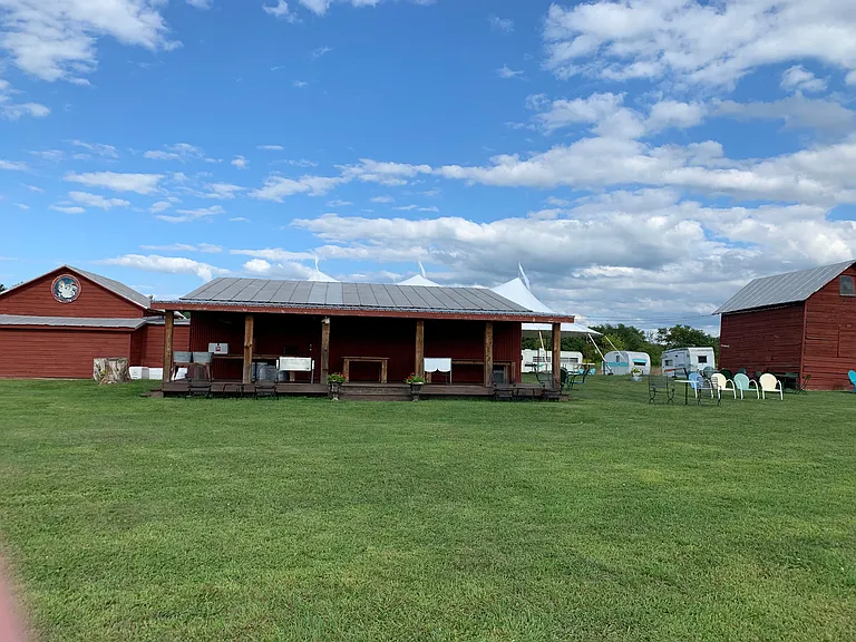 673 Route 66 — Photo 10
