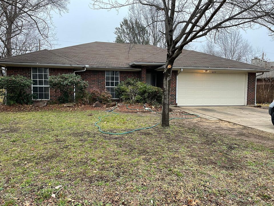 1st image of 625 Meadow Ln #1